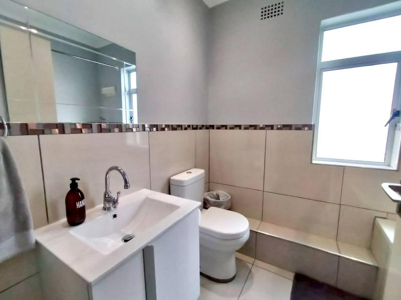 To Let 3 Bedroom Property for Rent in Hout Bay Western Cape